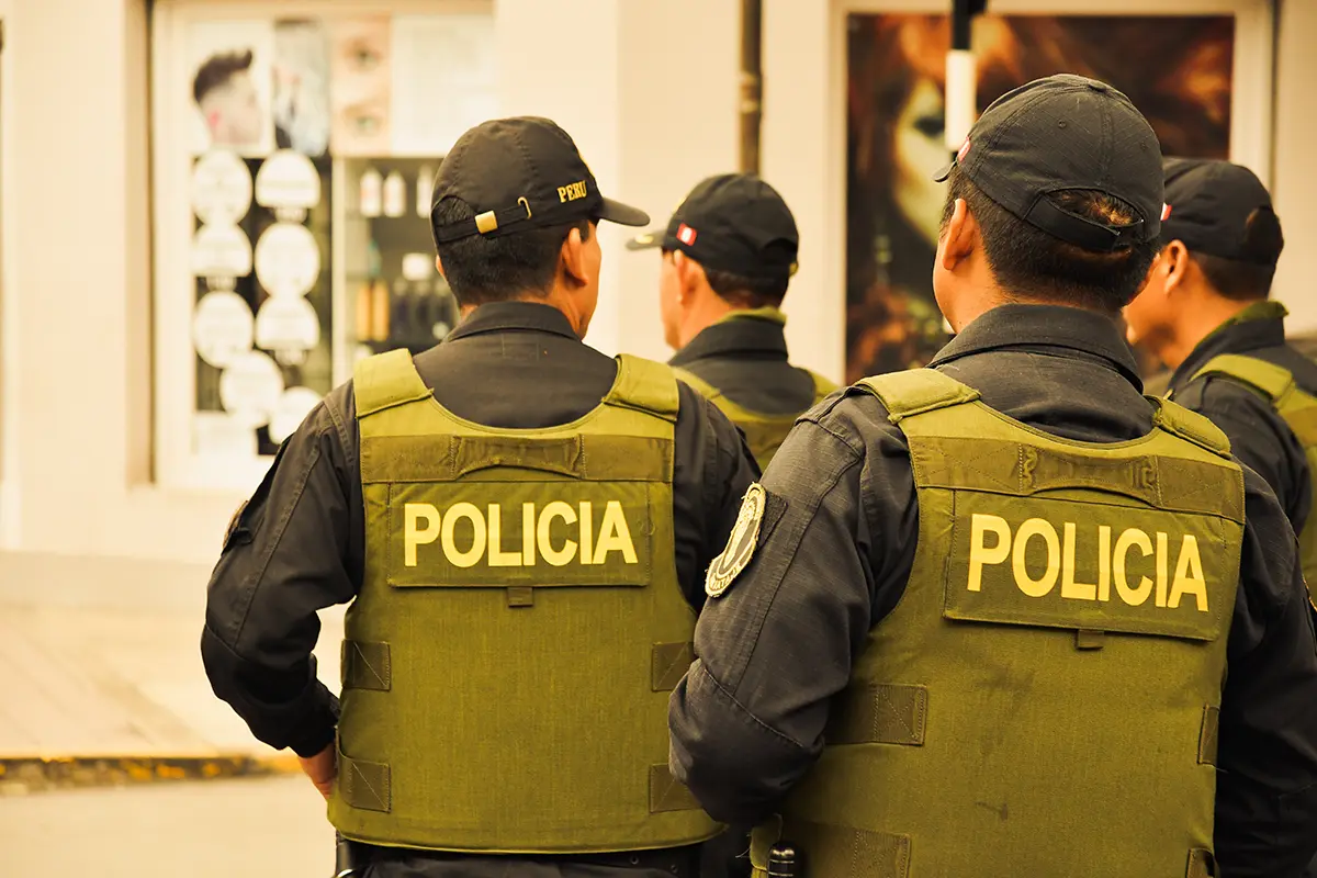 Mexican police at border crossing